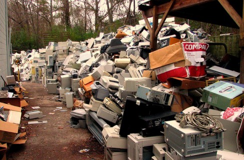 Nell’Italia dei rifiuti, calano quelli elettronici