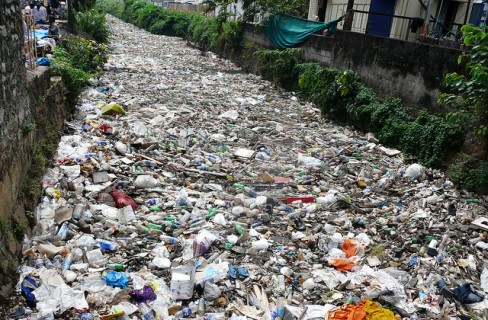 Un reattore mangia plastica