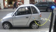 Auto elettriche: cresce il numero delle colonnine