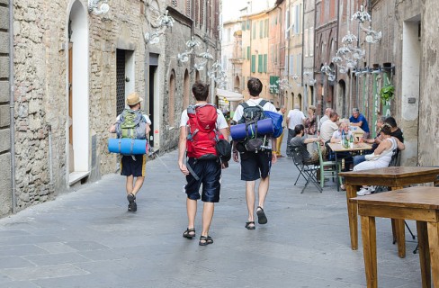 Mobilità sostenibile, camminare di più fa bene anche all’economia