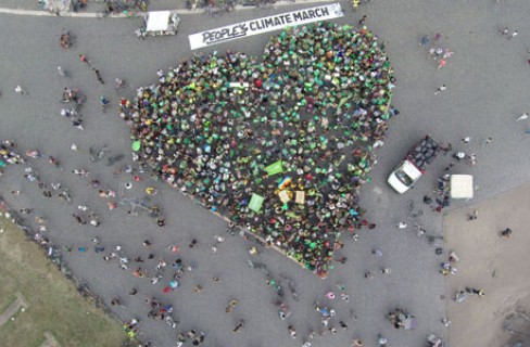 Roma, in migliaia partecipano alla marcia per il clima