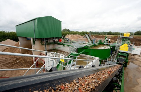 Materiali riciclati, dalle macerie un nuovo filone green