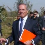 Miguel Antoñanzas, presidente e amministratore  delegato, di Eon Italia, nel bosco di gas verde